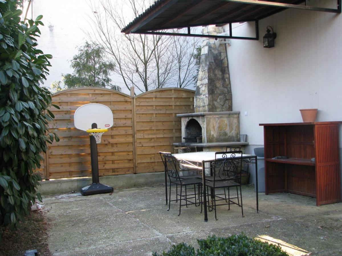 Twin-Magnolias Condo With Garden, Parking & Ev Station Zagreb Extérieur photo