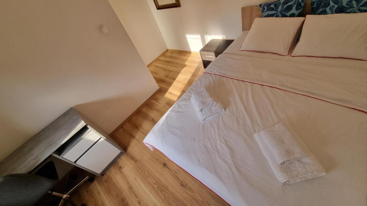 Twin-Magnolias Condo With Garden, Parking & Ev Station Zagreb Extérieur photo