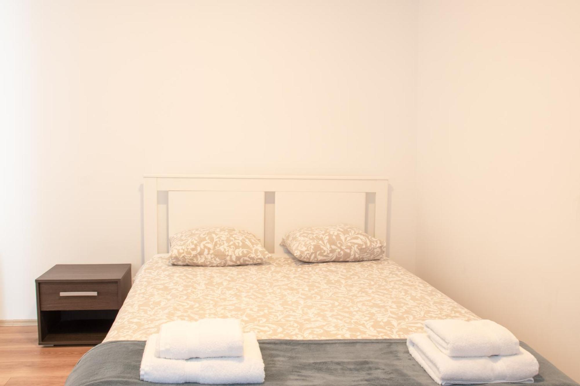 Twin-Magnolias Condo With Garden, Parking & Ev Station Zagreb Extérieur photo